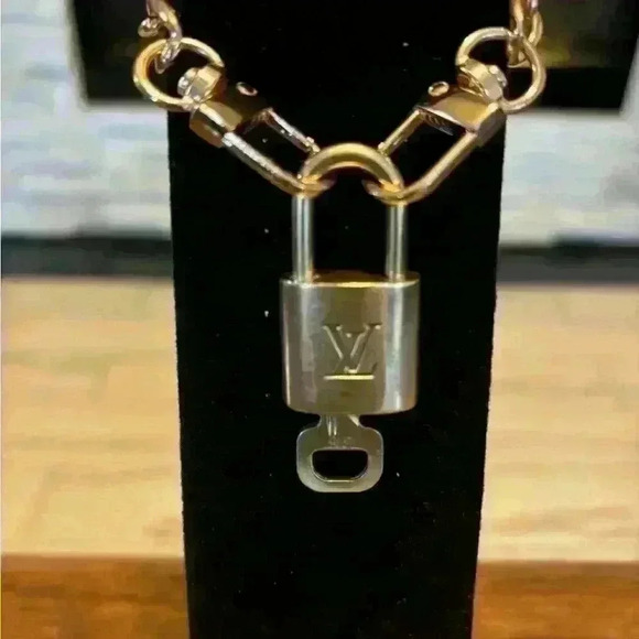 Louis Vuitton Lock & Key #316 - Picture 1 of 2